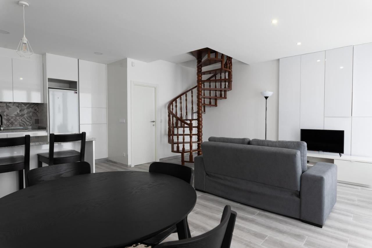 Апартаменты Lua Azul Apartamento Вила-Нова-ди-Гая Экстерьер фото