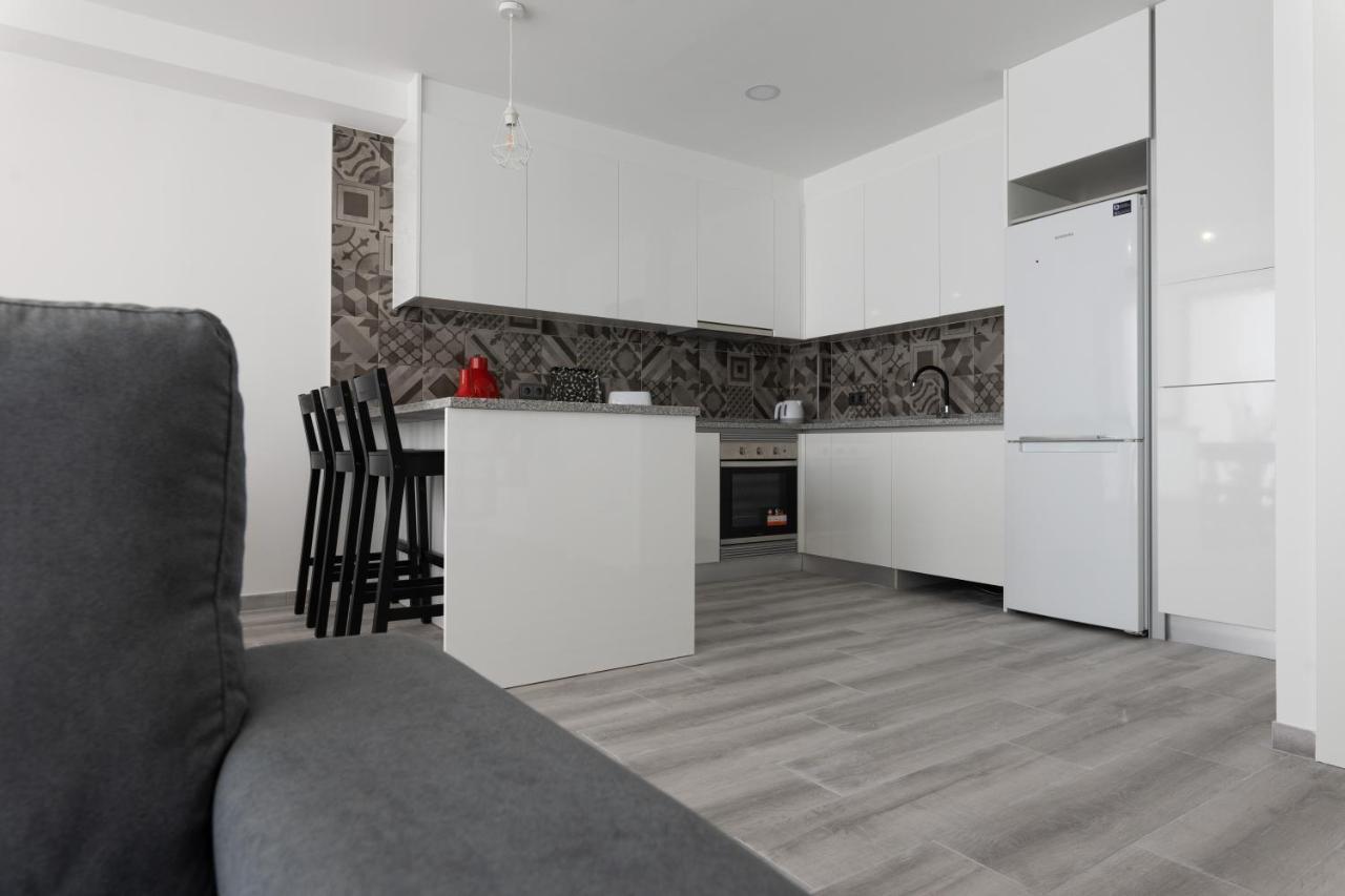 Апартаменты Lua Azul Apartamento Вила-Нова-ди-Гая Экстерьер фото