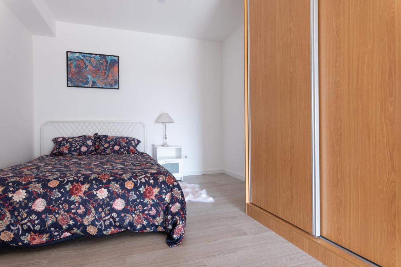 Апартаменты Lua Azul Apartamento Вила-Нова-ди-Гая Экстерьер фото