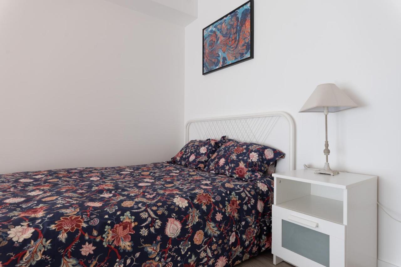Апартаменты Lua Azul Apartamento Вила-Нова-ди-Гая Экстерьер фото